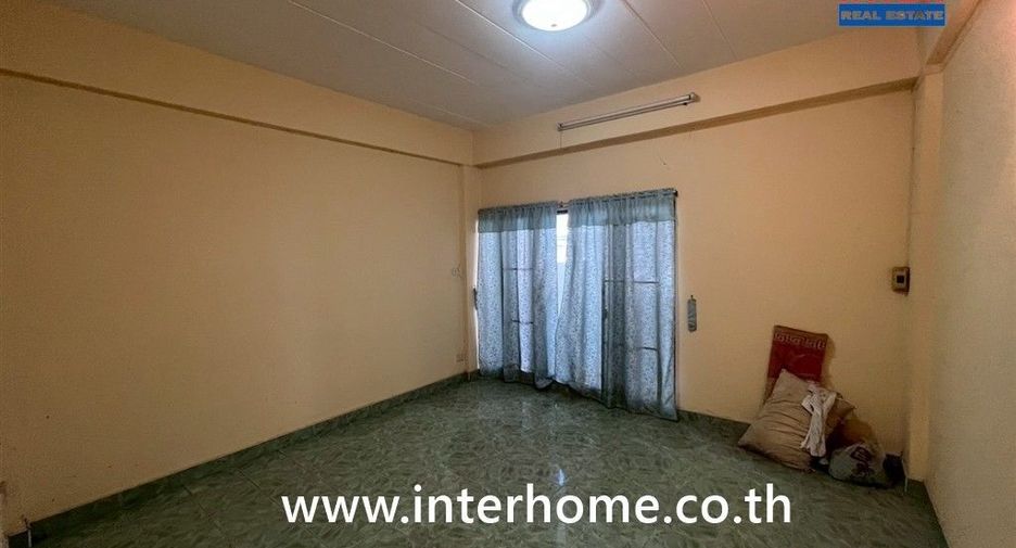 For sale 6 ベッドルーム townhouse in Thung Khru, Bangkok