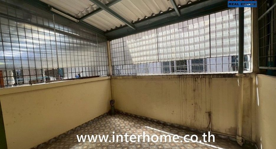 For sale 6 ベッドルーム townhouse in Thung Khru, Bangkok