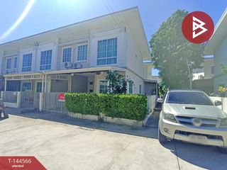 For sale 4 bedrooms townhouse in Mueang Samut Prakan, Samut Prakan