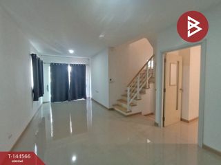 For sale 4 bedrooms townhouse in Mueang Samut Prakan, Samut Prakan