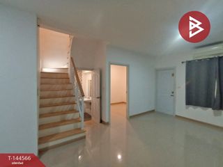 For sale 4 bedrooms townhouse in Mueang Samut Prakan, Samut Prakan