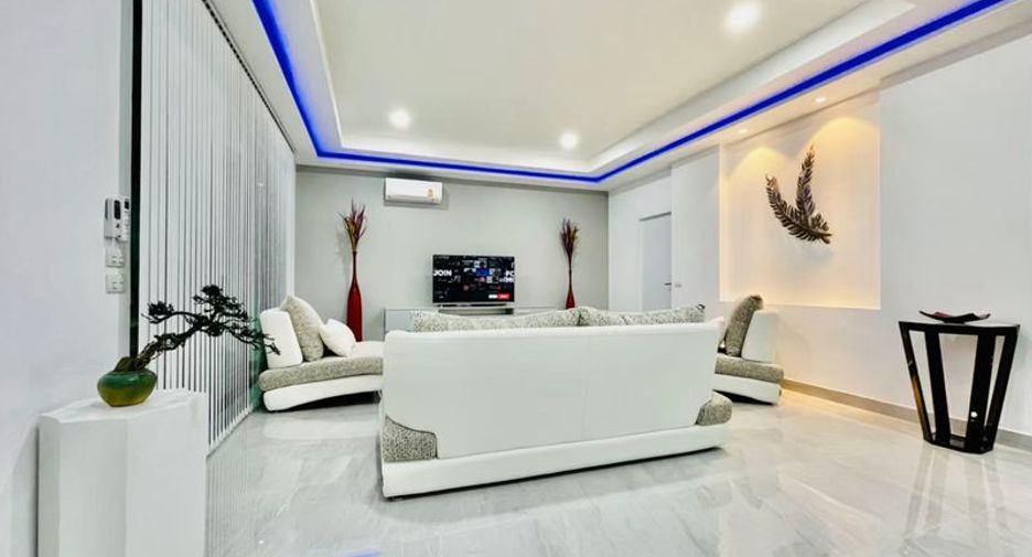 For rent and for sale 3 bedrooms villa in South Pattaya, Pattaya