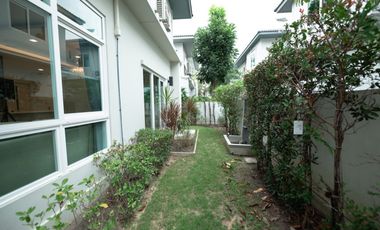 À louer et à vendre 4 chambres maison à Prawet, Bangkok