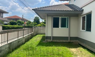 Haus zum Kauf mit 4 Zimmer in Bang Kruai, Nonthaburi