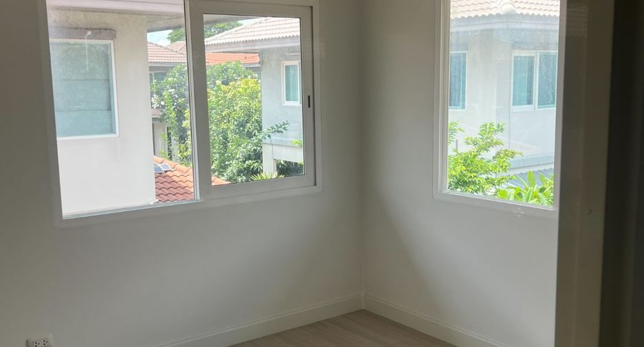 Haus zum Kauf mit 4 Zimmer in Bang Kruai, Nonthaburi