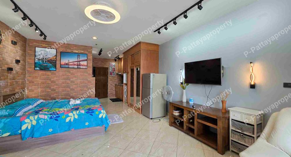 For rent studio condo in Pratumnak, Pattaya