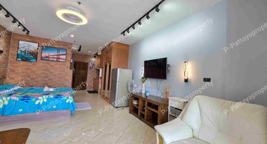 For rent studio condo in Pratumnak, Pattaya