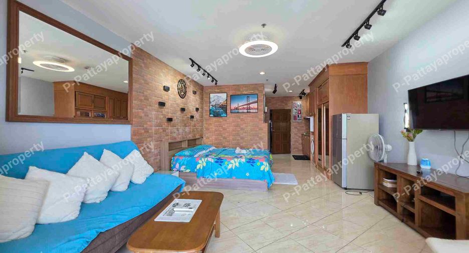 For rent studio condo in Pratumnak, Pattaya