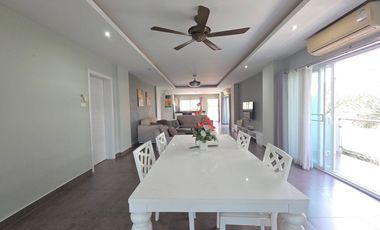 For sale 2 ベッドルーム condo in Pratumnak, Pattaya