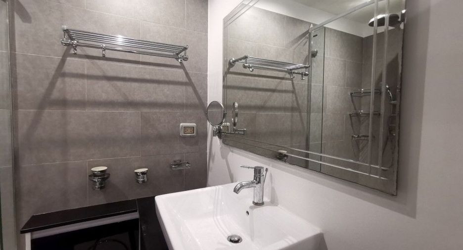 For sale 2 ベッドルーム condo in Pratumnak, Pattaya