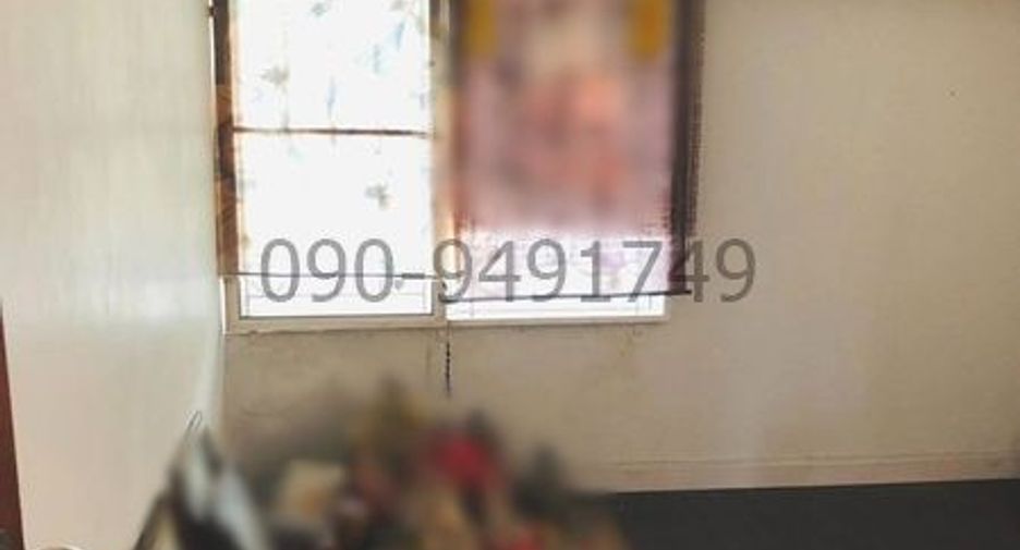 For rent 4 bedrooms house in Bangkok Noi, Bangkok