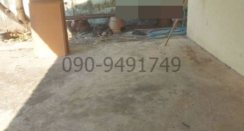 For rent 4 bedrooms house in Bangkok Noi, Bangkok