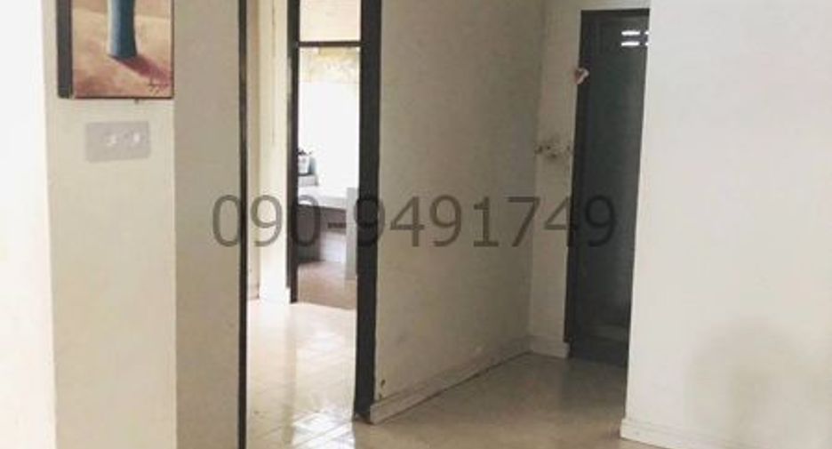 For rent 4 bedrooms house in Bangkok Noi, Bangkok