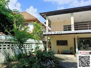 Casa en alquiler de 4 habitaciones en Bangkok Noi, Bangkok