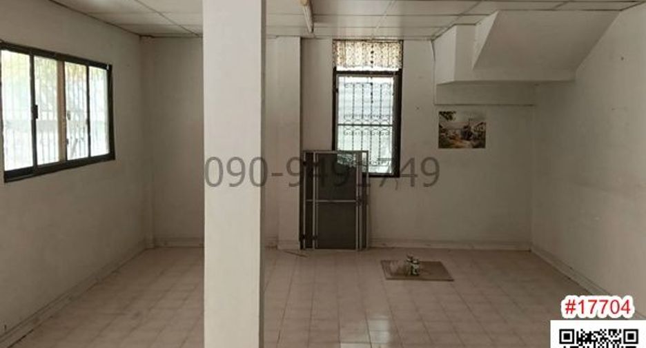 For rent 4 bedrooms house in Bangkok Noi, Bangkok