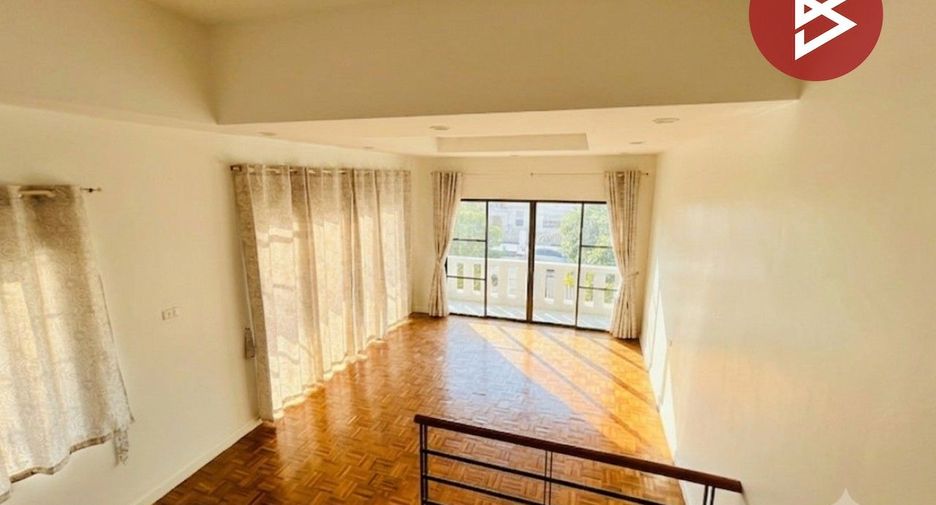 For rent and for sale 3 bedrooms house in Thanyaburi, Pathum Thani