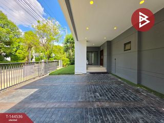 For sale 4 bedrooms house in Mueang Nonthaburi, Nonthaburi