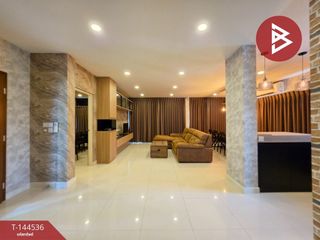 For sale 4 bedrooms house in Mueang Nonthaburi, Nonthaburi