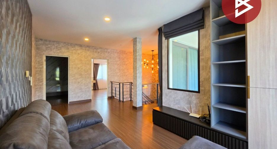 For sale 4 bedrooms house in Mueang Nonthaburi, Nonthaburi