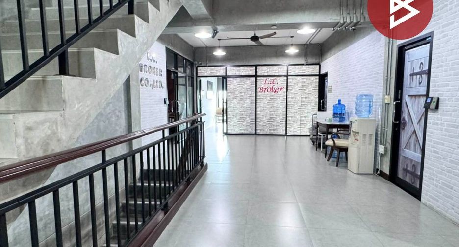 For sale office in Nakhon Chai Si, Nakhon Pathom