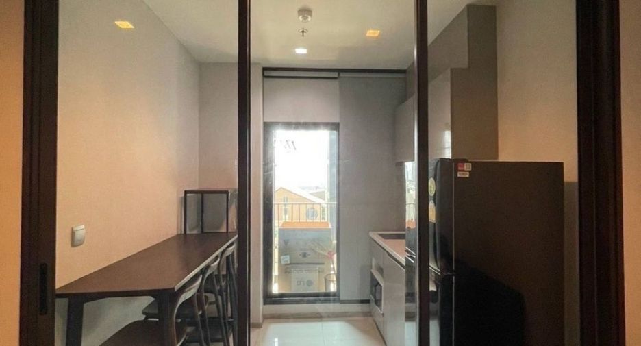 Продажа 1 кровать кондо в Хуаи Кхщанг, Бангкок