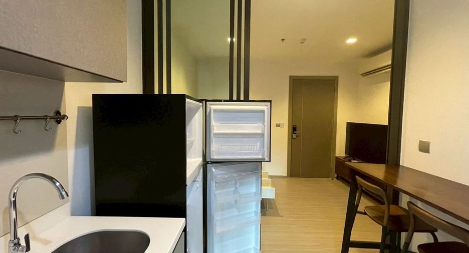 Продажа 1 кровать кондо в Хуаи Кхщанг, Бангкок