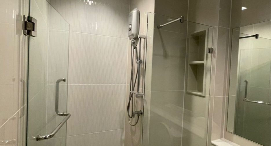 Продажа 1 кровать кондо в Хуаи Кхщанг, Бангкок