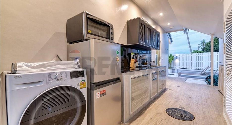 For sale 4 bedrooms villa in Ko Samui, Surat Thani