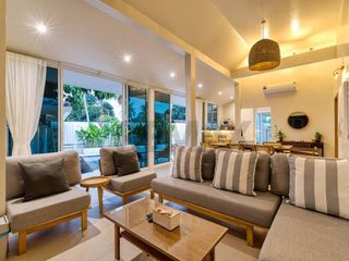 For sale 4 bedrooms villa in Ko Samui, Surat Thani