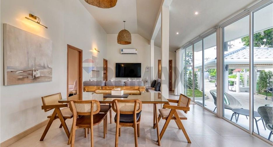 For sale 4 bedrooms villa in Ko Samui, Surat Thani