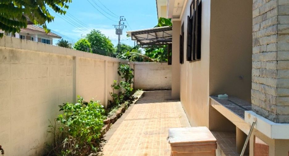 For sale 4 bedrooms house in Bang Khae, Bangkok