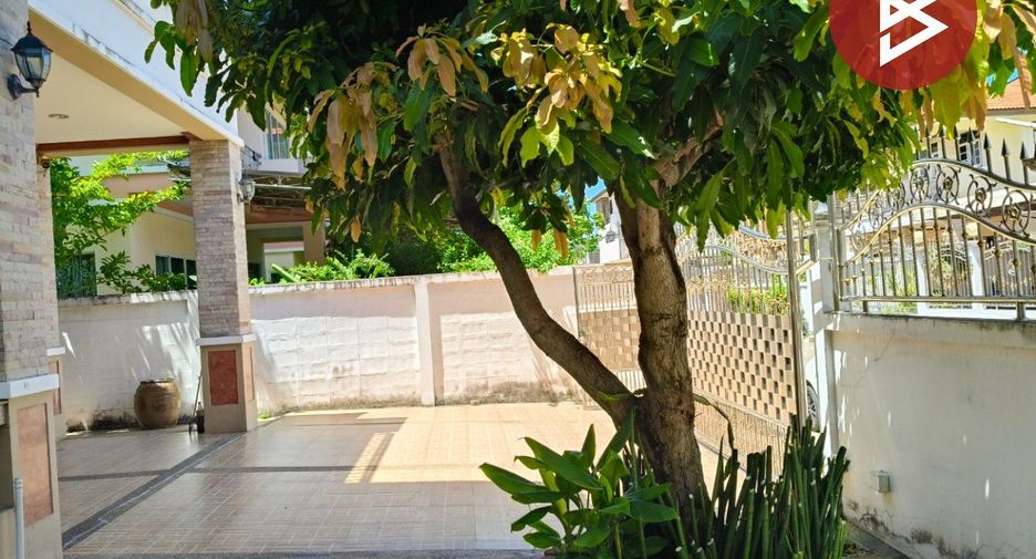 For sale 4 bedrooms house in Bang Khae, Bangkok