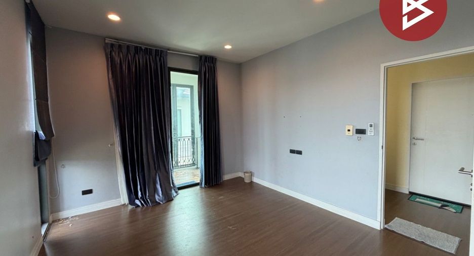 For sale 4 bedrooms house in Bang Khun Thian, Bangkok