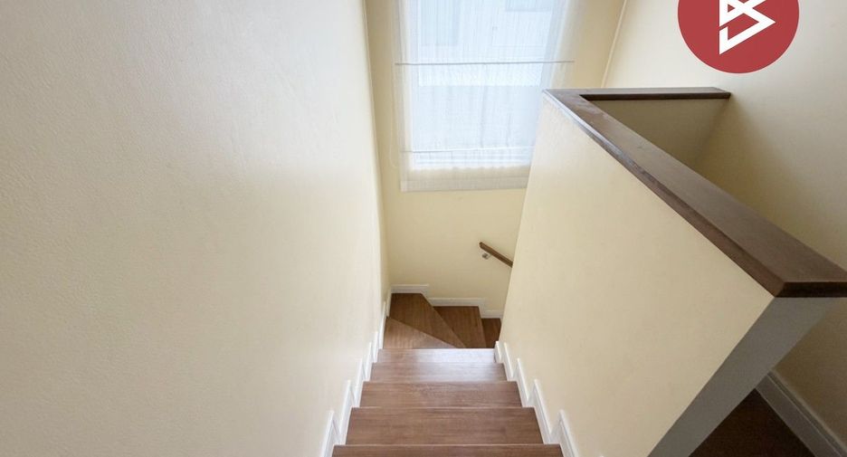 For sale 4 bedrooms house in Bang Khun Thian, Bangkok