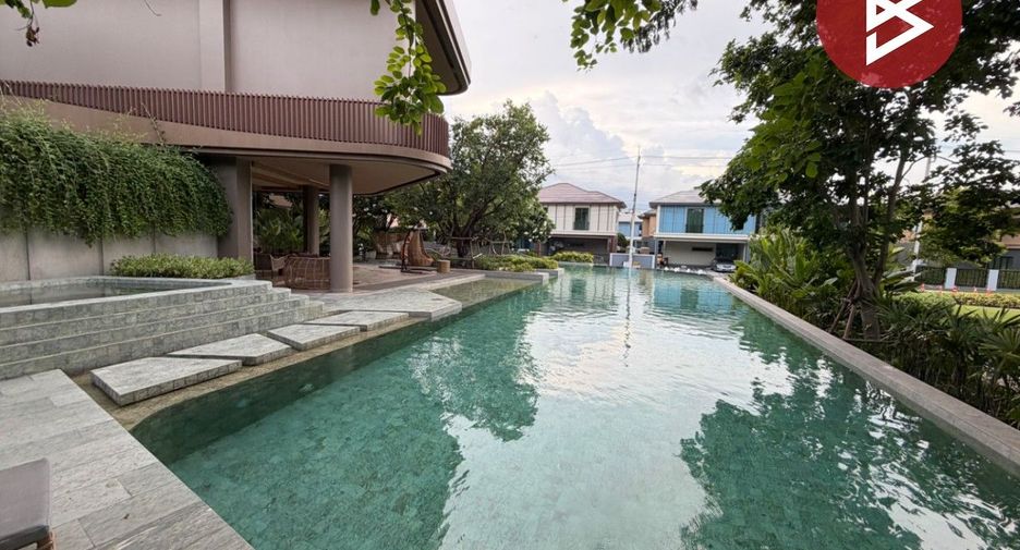 For sale 4 bedrooms house in Bang Khun Thian, Bangkok