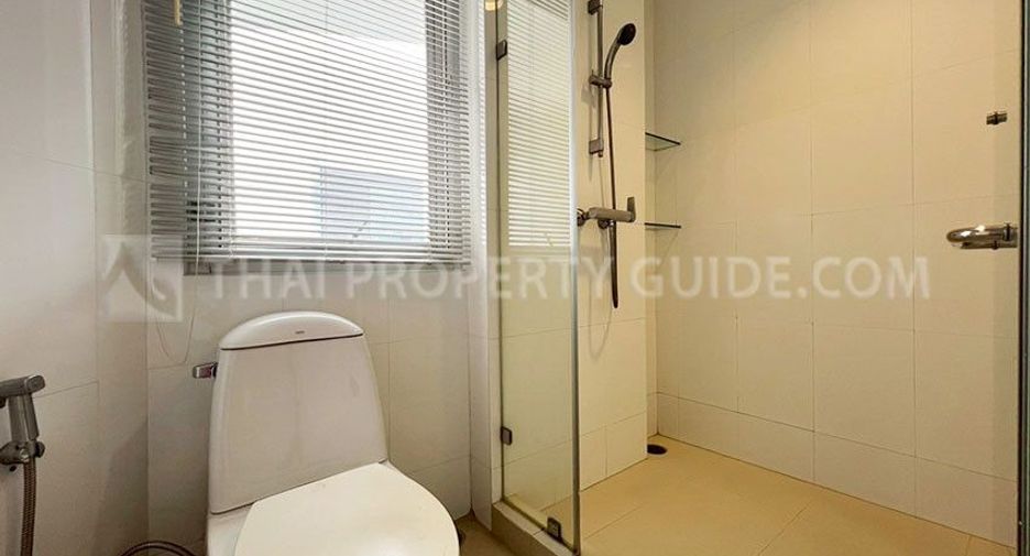 For rent 3 bedrooms condo in Sathon, Bangkok