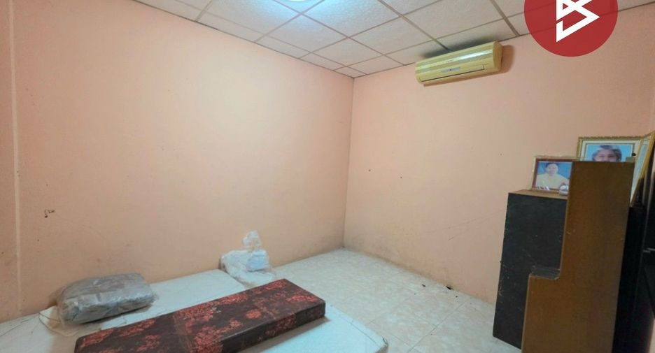 For sale 3 ベッドルーム townhouse in East Pattaya, Pattaya