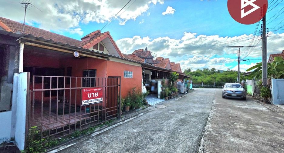 For sale 3 ベッドルーム townhouse in East Pattaya, Pattaya