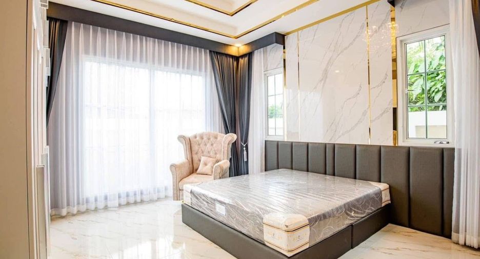 For rent and for sale 3 bedrooms villa in Bang Lamung, Chonburi