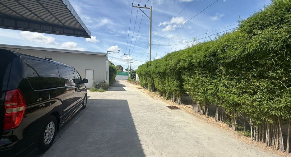 For rent 5 bedrooms warehouse in East Pattaya, Pattaya
