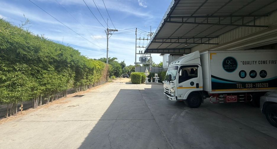 For rent 5 bedrooms warehouse in East Pattaya, Pattaya