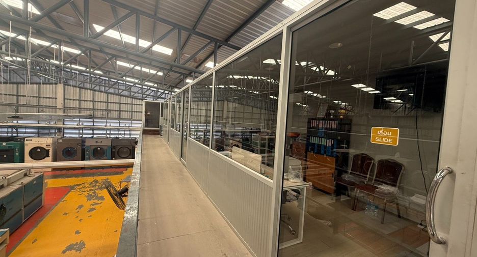 For rent 5 bedrooms warehouse in East Pattaya, Pattaya