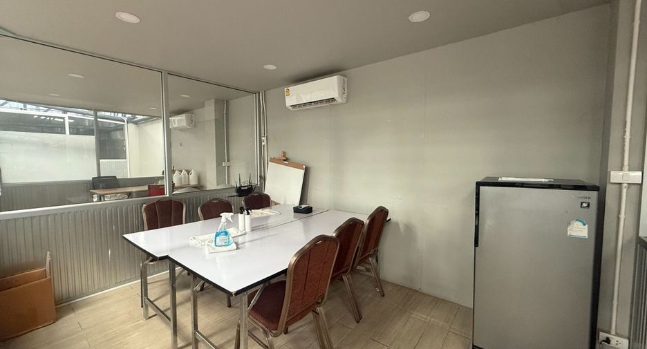 For rent 5 bedrooms warehouse in East Pattaya, Pattaya
