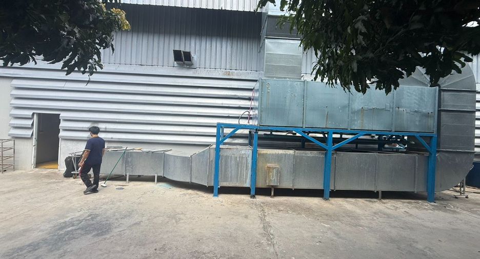 For rent 5 bedrooms warehouse in East Pattaya, Pattaya