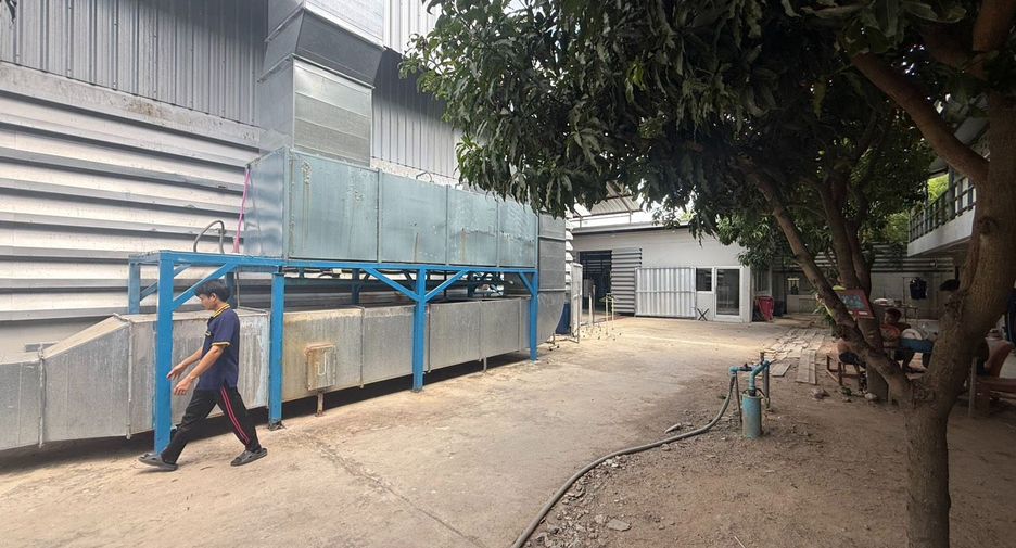 For rent 5 bedrooms warehouse in East Pattaya, Pattaya