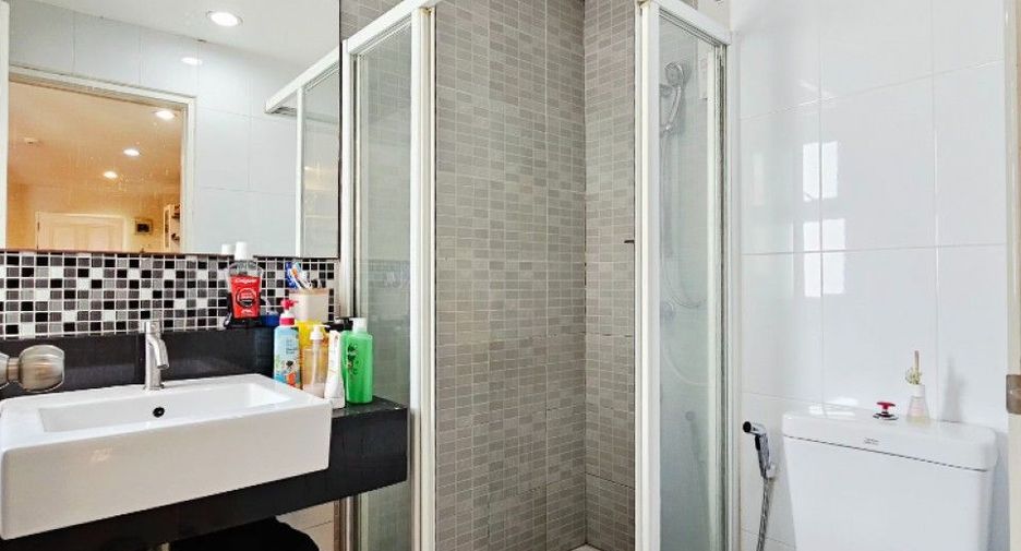 For sale 1 bed condo in Mueang Chon Buri, Chonburi