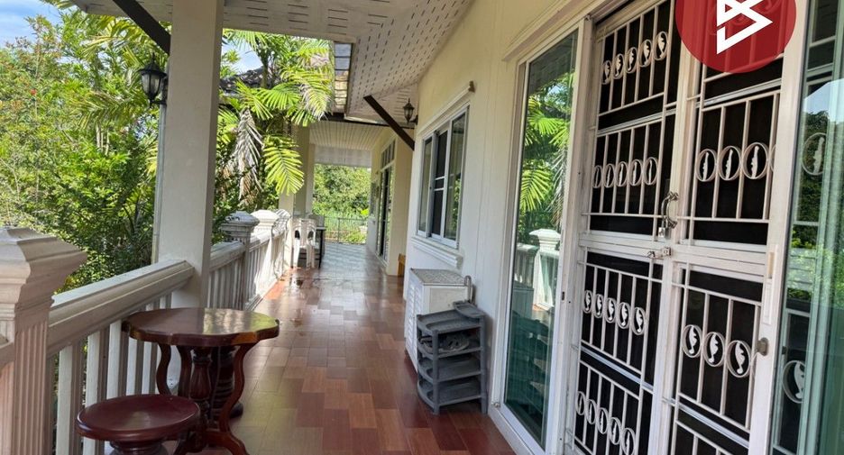 For sale 6 bedrooms house in San Sai, Chiang Mai