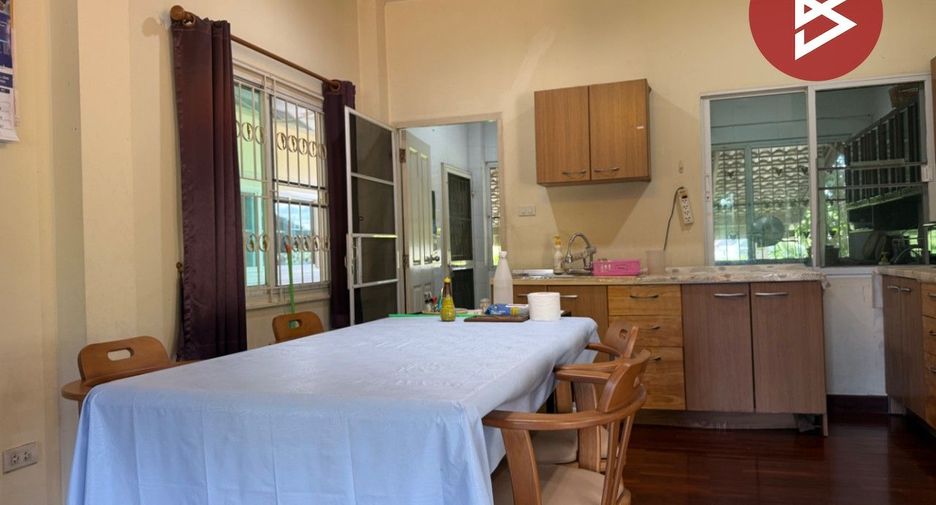 For sale 6 bedrooms house in San Sai, Chiang Mai