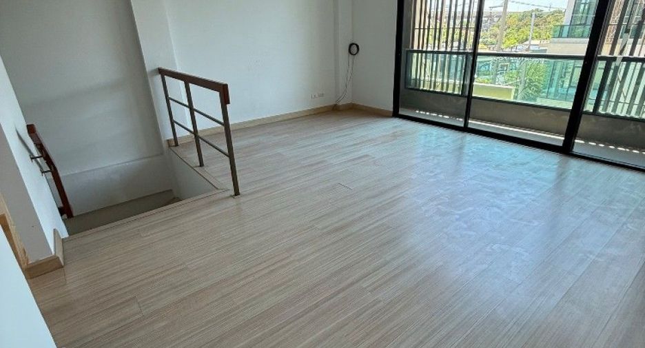 Продажа 4 спальни торговое помещение в Mueang Samut Sakhon, Самутсакхон