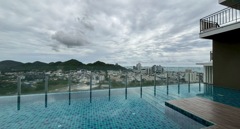 For sale 1 bed condo in Si Racha, Chonburi
